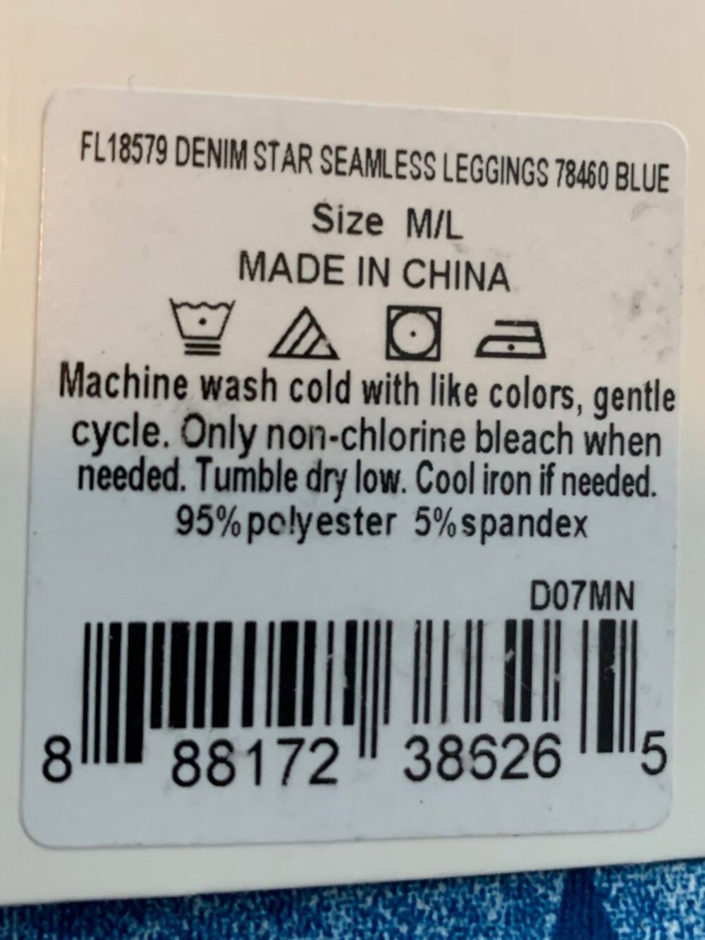 First Looks by HUE Women's Seamless Leggings, Denim Blue Star, M/L - Picture 4 of 5